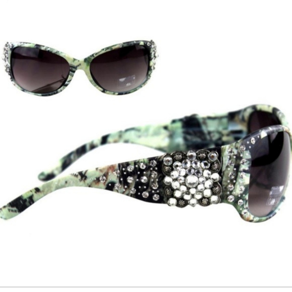 Montana West Accessories - Montana West Camo Round Concho Sunglasses